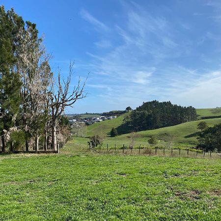 Cosy Cabin To Stay Even Better Than Glamping Pukekohe Екстер'єр фото
